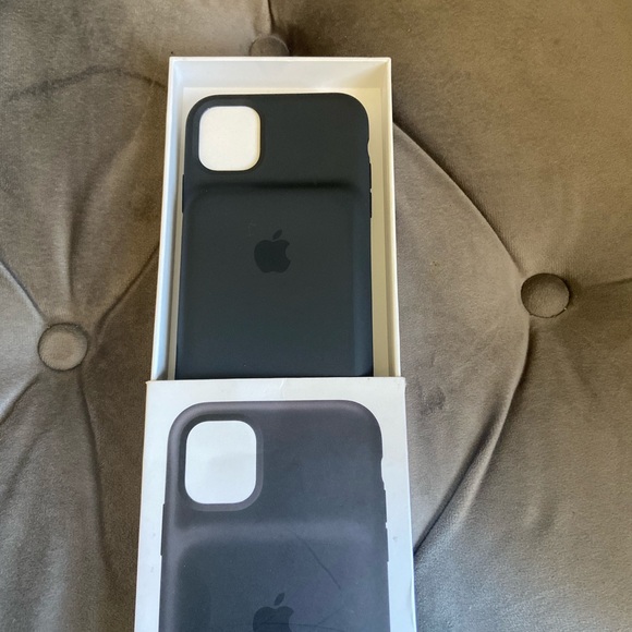 iPhone 11 smart battery case - Picture 2 of 4